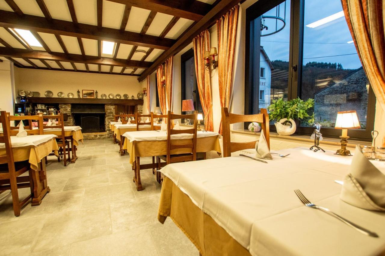 Auberge Le Vieux Moulin Poupehan Esterno foto